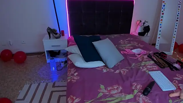 Snapshot of CassieEvans chatting on 03/03/25, 09:55 CassieEvans online show from 03/03/25, 09:55