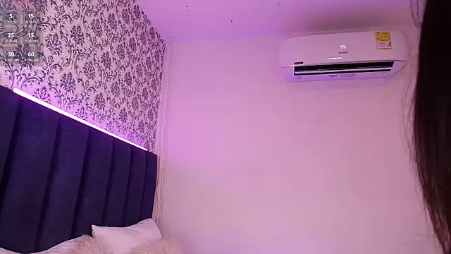 AmberMoss  online show from 03/07/25, 03:40