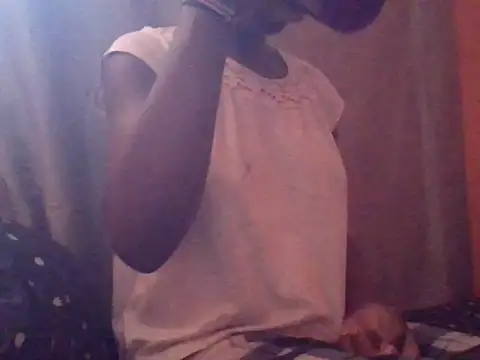 ebonyvalleria1 online show from 04/21/26, 05:47