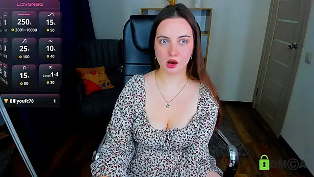 Snapshot of Astarte_Aste chatting on 09/19/25, 11:00 Astarte Aste online show from 09/19/25, 11:00