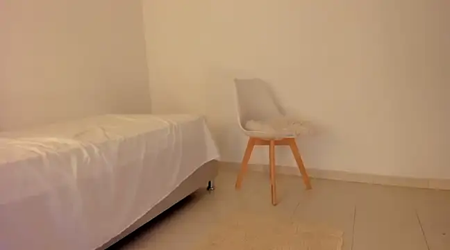 Daisy Brown01 online show from 12/13/24, 12:53