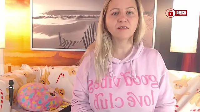 Snapshot of BigBoobsARRI chatting on 12/02/24, 07:58 BigBoobsARRI online show from 12/02/24, 07:58