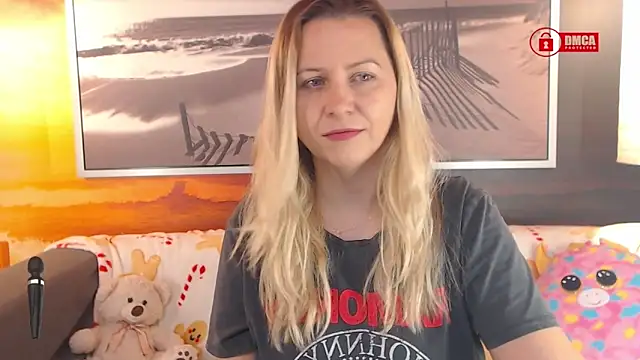 Snapshot of BigBoobsARRI chatting on 02/05/25, 02:48 BigBoobsARRI online show from 02/05/25, 02:48