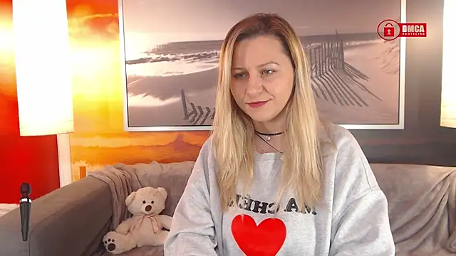 Snapshot of BigBoobsARRI chatting on 02/10/25, 09:58 BigBoobsARRI online show from 02/10/25, 09:58