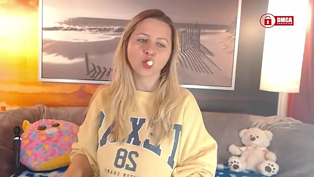 Snapshot of BigBoobsARRI chatting on 02/19/25, 03:49 BigBoobsARRI online show from 02/19/25, 03:49