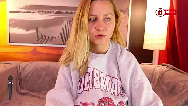 Snapshot of BigBoobsARRI chatting on 10/16/25, 08:10 BigBoobsARRI online show from 10/16/25, 08:10