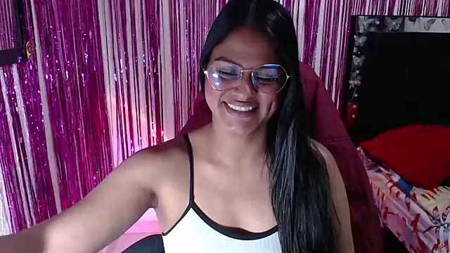 Snapshot of SweetAlmaa chatting on 05/10/26, 02:11 SweetAlmaa online show from 05/10/26, 02:11