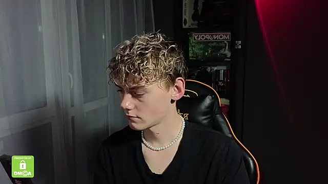 Keytaro online show from 10/13/25, 02:50