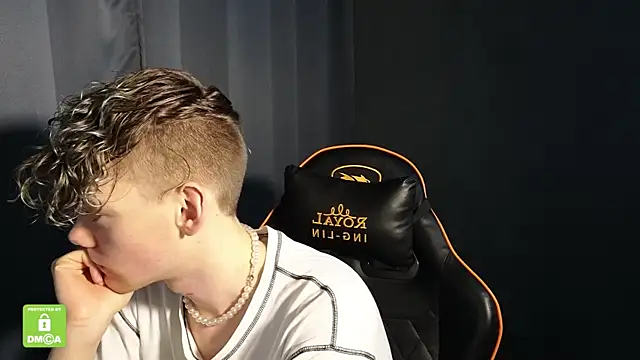 Keytaro online show from 01/11/26, 12:04