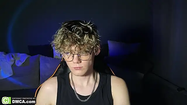 Keytaro online show from 03/11/26, 08:26