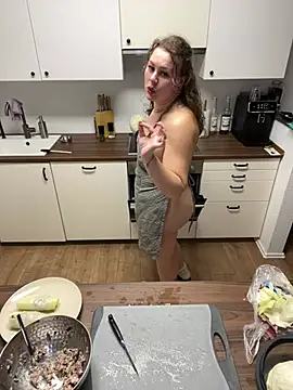 Snapshot of Fancy-Francy chatting on 01/24/25, 06:35 Fancy-Francy online show from 01/24/25, 06:35