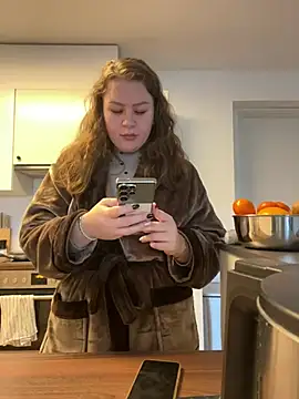 Snapshot of Fancy-Francy chatting on 02/12/25, 08:59 Fancy-Francy online show from 02/12/25, 08:59