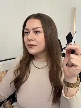 Snapshot of Fancy-Francy chatting on 12/04/25, 01:42 Fancy-Francy online show from 12/04/25, 01:42