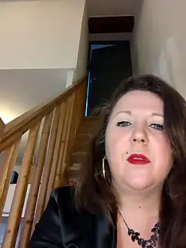 Snapshot of Candy-Desire chatting on 01/07/25, 03:23 Candy-Desire online show from 01/07/25, 03:23