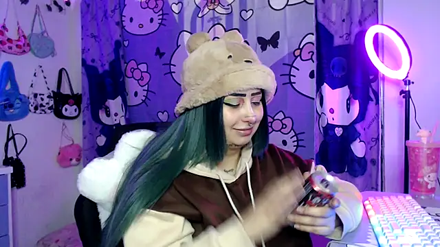 lussyevans24 online show from 10/26/25, 05:46