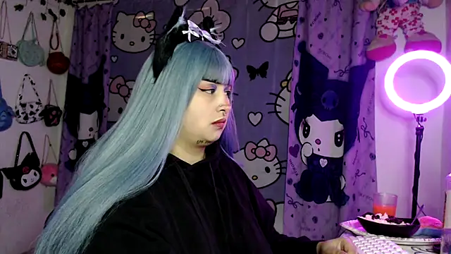 lussyevans24 online show from 02/02/26, 05:06