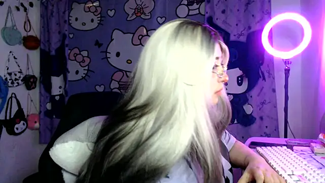 lussyevans24 online show from 03/16/26, 04:18