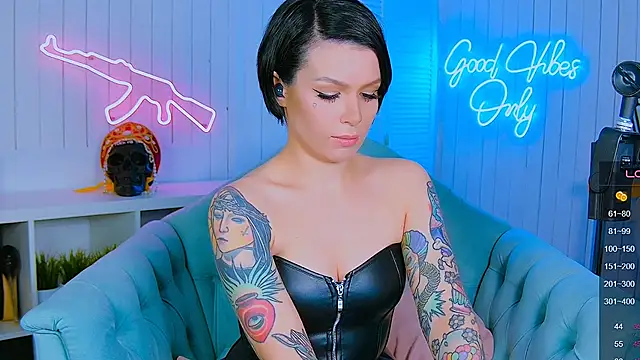 My toys pink online show from 02/26/25, 07:20