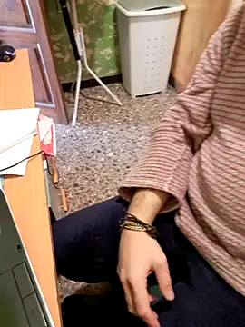 Snapshot of Escondido52 chatting on 03/15/25, 12:24 Escondido52 online show from 03/15/25, 12:24