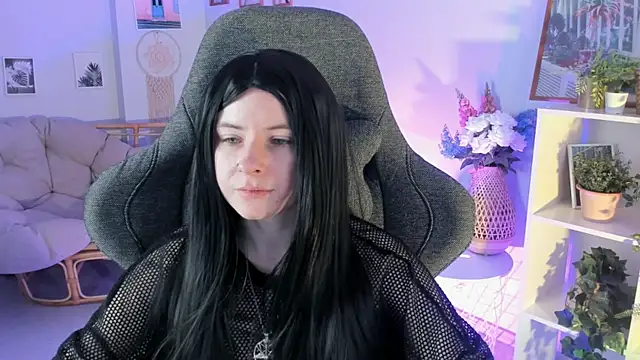 LexiWenford online show from 12/18/24, 03:04