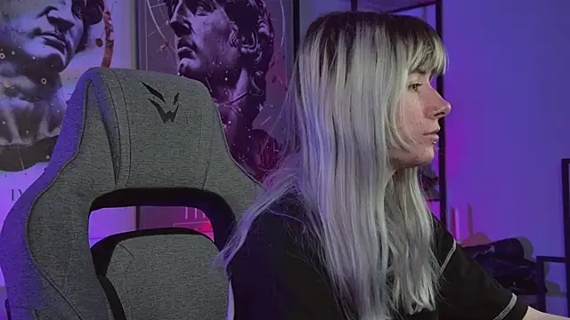 LexiWenford online show from 04/01/26, 02:45