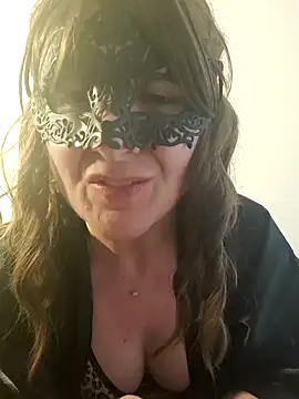 Snapshot of Viola8p chatting on 01/31/25, 11:03 Viola8p online show from 01/31/25, 11:03