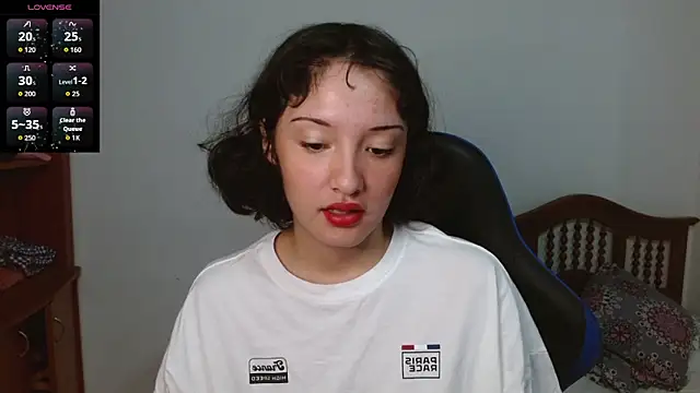 alexaa08 online show from 09/15/25, 12:16