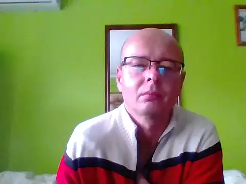 Tiger202441 online show from 10/13/25, 08:36