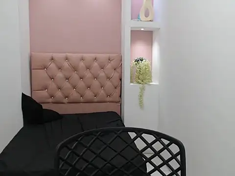 Snapshot of Dona_Tela chatting on 10/01/25, 08:37 Dona Tela online show from 10/01/25, 08:37