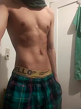 Dennis 2024 online show from 03/08/26, 08:34