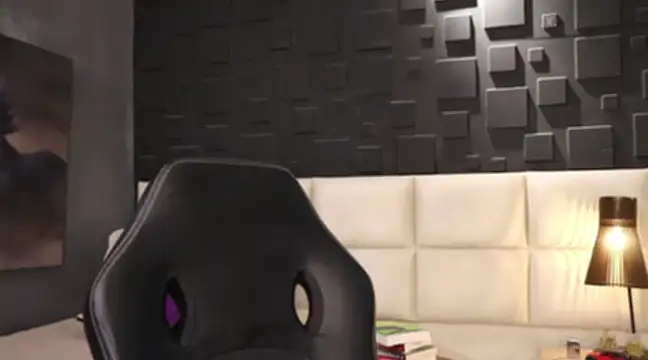 Snapshot of DannSaenz chatting on 02/16/25, 01:14 DannSaenz online show from 02/16/25, 01:14