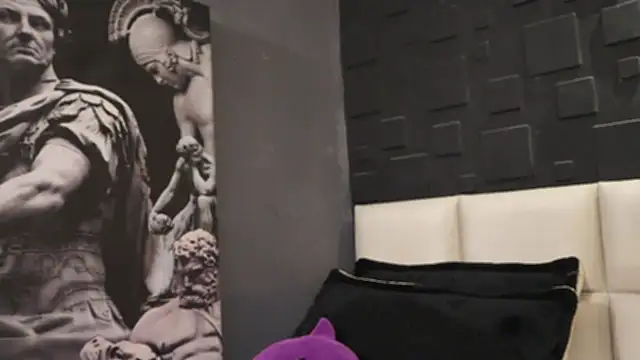 Snapshot of DannSaenz chatting on 02/22/25, 02:19 DannSaenz online show from 02/22/25, 02:19