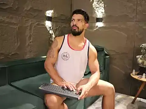 Snapshot of DannSaenz chatting on 03/12/25, 10:17 DannSaenz online show from 03/12/25, 10:17