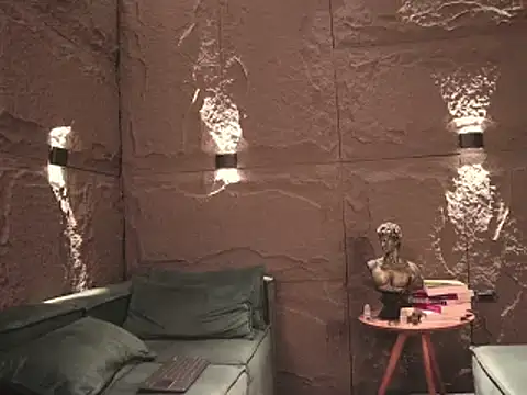 Snapshot of DannSaenz chatting on 03/16/25, 10:11 DannSaenz online show from 03/16/25, 10:11