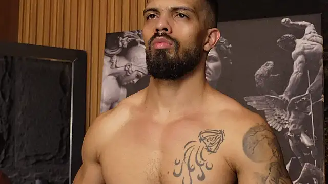 Snapshot of DannSaenz chatting on 09/13/25, 04:12 DannSaenz online show from 09/13/25, 04:12