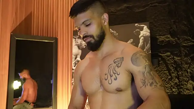 Snapshot of DannSaenz chatting on 09/26/25, 02:04 DannSaenz online show from 09/26/25, 02:04