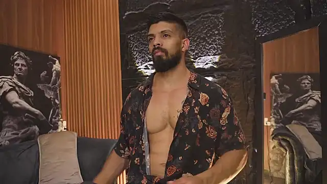 Snapshot of DannSaenz chatting on 10/10/25, 11:59 DannSaenz online show from 10/10/25, 11:59