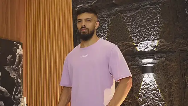 Snapshot of DannSaenz chatting on 10/14/25, 01:12 DannSaenz online show from 10/14/25, 01:12