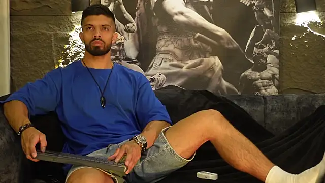 Snapshot of DannSaenz chatting on 11/29/25, 09:18 DannSaenz online show from 11/29/25, 09:18