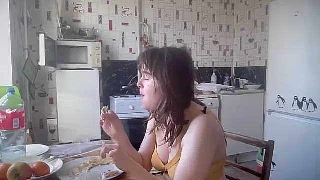 Diamond Tyler online show from 04/15/26, 04:41