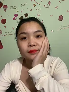 Snapshot of Maeve2k5 chatting on 12/28/24, 02:01 Maeve2k5 online show from 12/28/24, 02:01