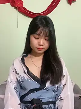 Snapshot of Maeve2k5 chatting on 03/21/25, 01:45 Maeve2k5 online show from 03/21/25, 01:45