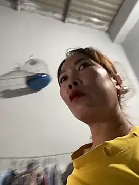 Linaannn online show from 03/14/25, 02:31