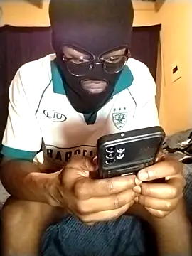 Convertiblechulo online show from 12/17/24, 12:01