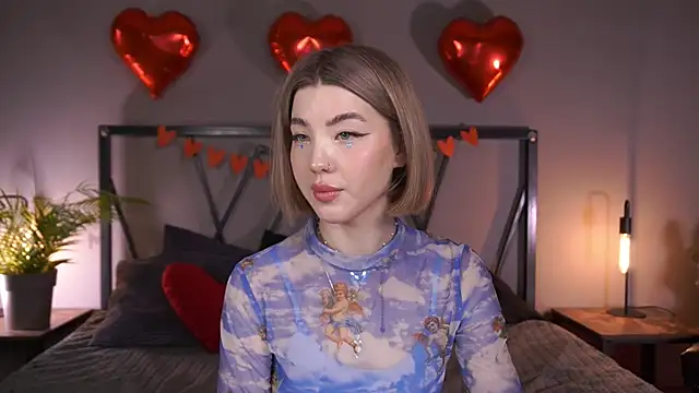 Snapshot of LindaThacker chatting on 02/22/25, 11:24 LindaThacker online show from 02/22/25, 11:24