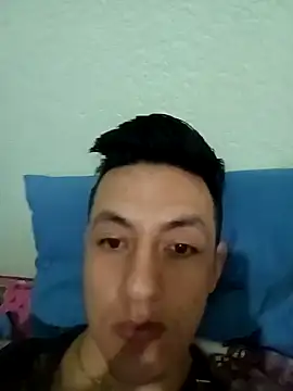 alexmoragomez online show from 12/03/24, 01:32