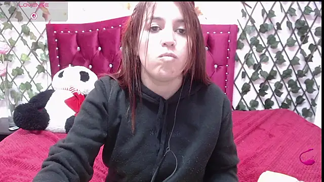 Melani cute02 online show from 03/18/25, 06:46