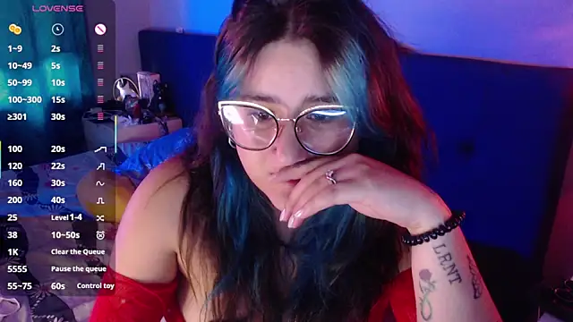 luna palmerau online show from 07/07/26, 12:53