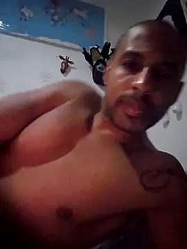 Snapshot of Binhosex2024 chatting on 03/15/26, 02:34 Binhosex2024 online show from 03/15/26, 02:34