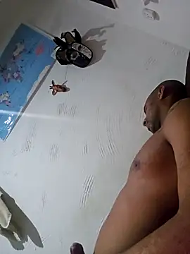 Snapshot of Binhosex2024 chatting on 04/13/26, 04:29 Binhosex2024 online show from 04/13/26, 04:29